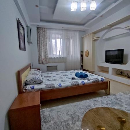 X,Ata Apartment อัลมาตี ภายนอก รูปภาพ